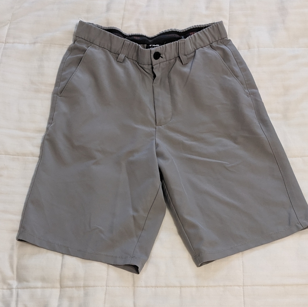 Fila sport golf lightweight shorts size 31 waist in a steely gray color